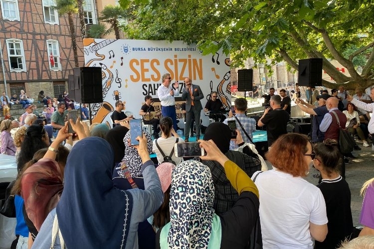 Bursalılar 'Dünya Müzik Günü'nü sahnede kutladı