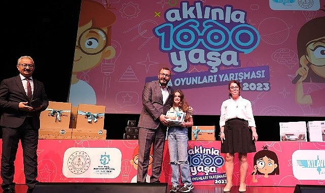 ″Aklınla 1000 Yaşa″ zeka oyunları yarışmasının kazananları ödüllerini aldı