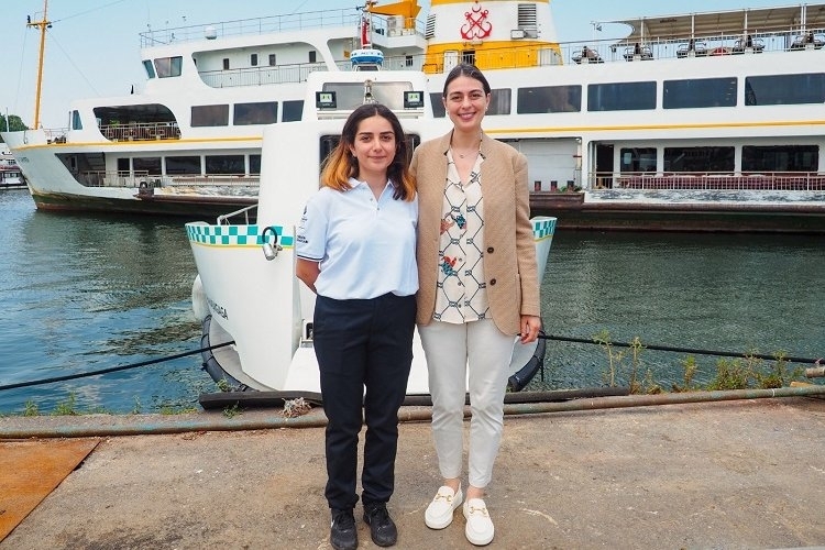 Deniz Taksi İle Şehir Hatları'nda Kadın Kaptan Dönemi Başlıyor