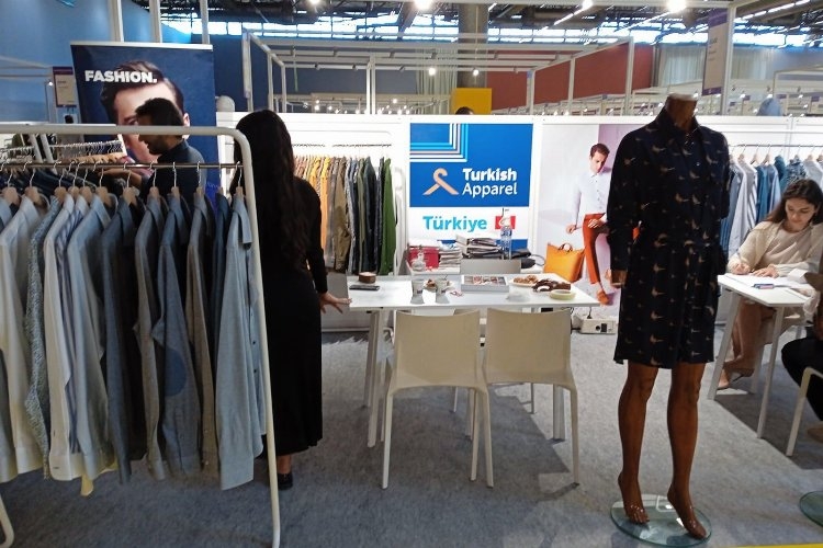 Türk moda endüstrisi Fransa’da bir taşta iki kuş vuracak!