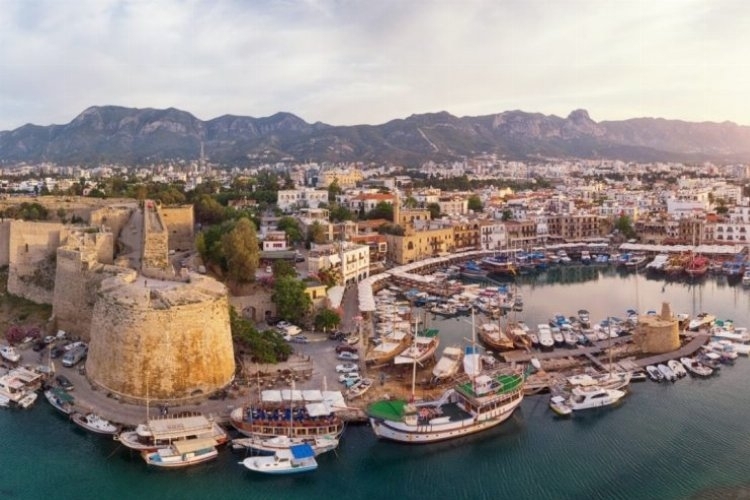 Denize Sıfır Mülkler Kıbrıs'ta Emlak Talebini Artırıyor