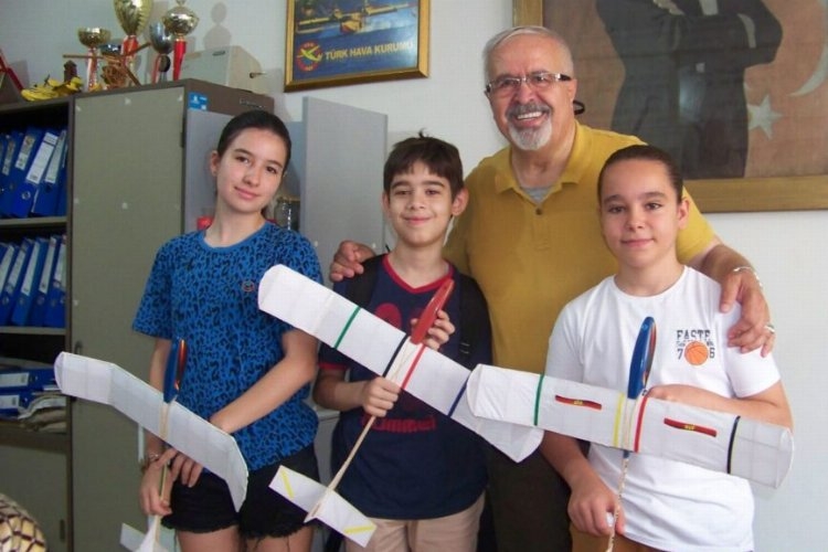 Edirne Keşan'da THK'nın model uçak kurslarına ilgi
