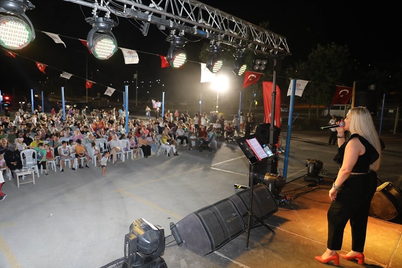 Denizli Büyükşehir Belediyesi ile Akvadi'de Yaz Konseri Coşkusu