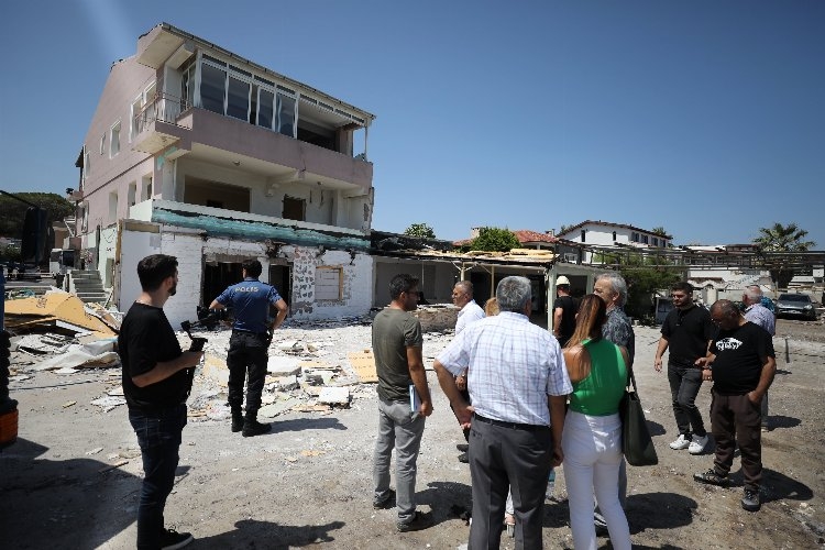 İzmir Narlıdere'de imara aykırı yapılarla mücadeleye devam