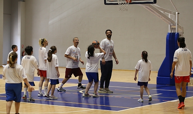 ″Umuda Basket Veteran Basketbol Turnuvası" ile 272 TEGV'li çocuğun eğitimine destek sağlandı