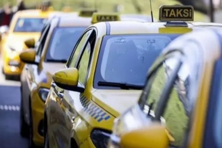 İstanbul'da zammı beğenmeyen taksicilerden tepkili karar... Taksiciler yüzde 100 zam istiyor