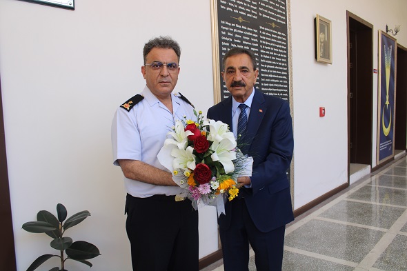 Başkan Sarı'dan Jandarma Komutanı Tuğgeneral Çarıkcıoğlu'na ziyaret