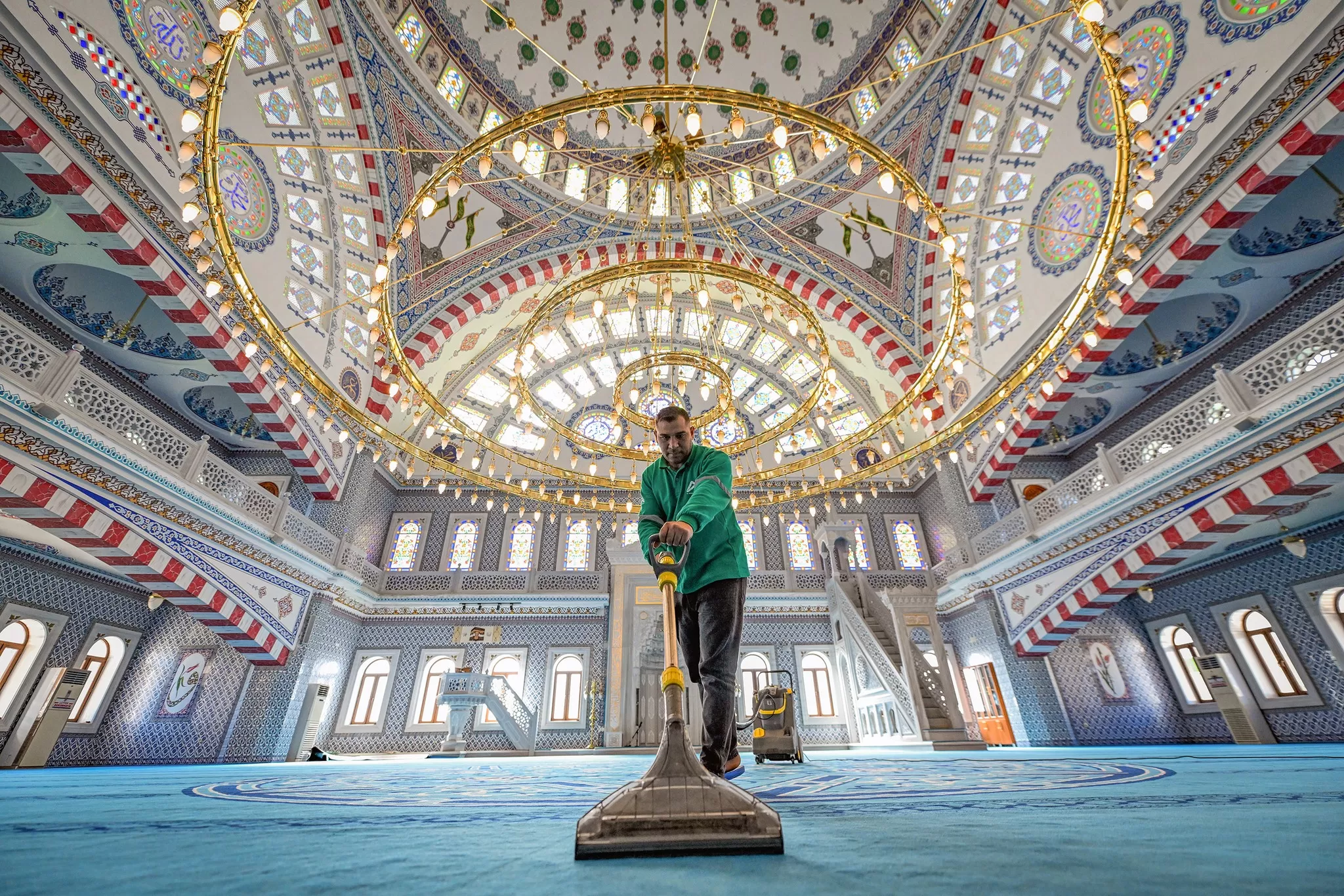 Mersin’de ibadethaneler Ramazan’a hazır