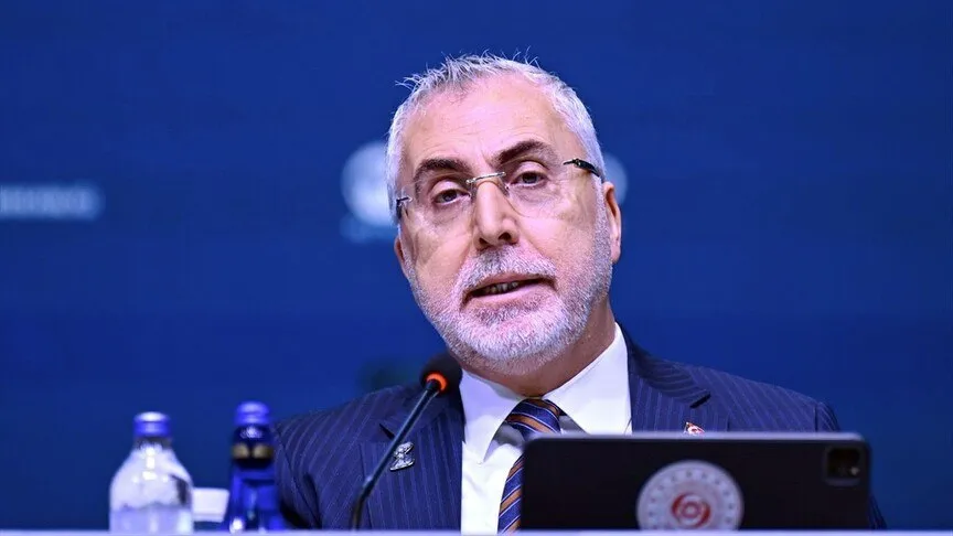 Bakan Işıkhan’dan OECD Mesajı: “Geleceğin Politika Merkezinde Onlar Olacak”